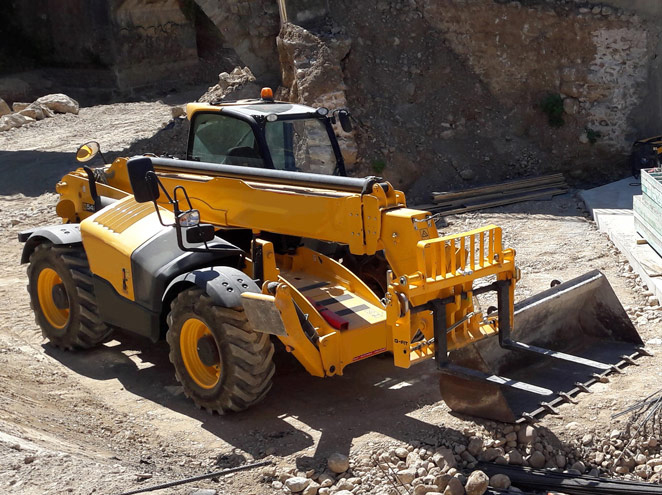 Mini Pelle JCB et Freche sur chantier